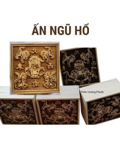 Ấn ngũ hổ gỗ thị
