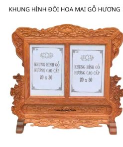 Khung hình thờ hoa mai gỗ hương đôi